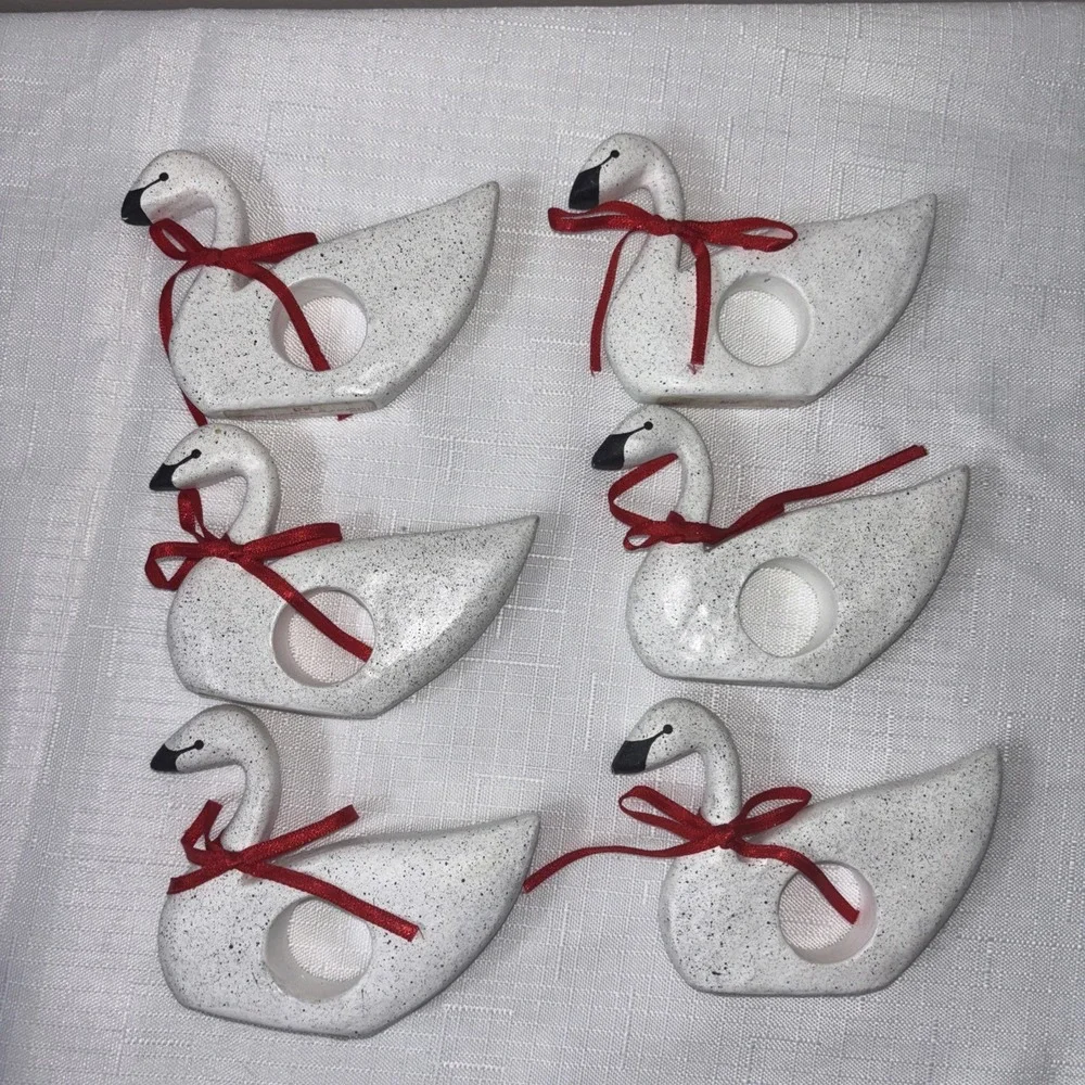 Vintage Hallmark Card XNR4776 Swan Napkin Holders – Wood? Table Decor Lot Of 6